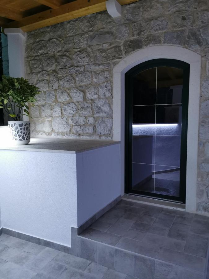 Villabella Luxury Rooms Split Exterior photo