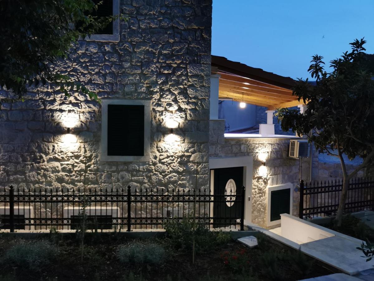 Villabella Luxury Rooms Split Exterior photo