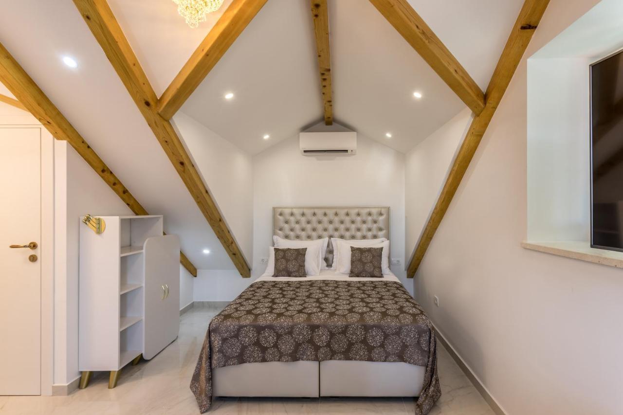 Villabella Luxury Rooms Split Exterior photo